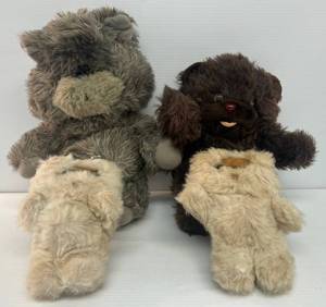 lot 54 image: Group Of Vintage Star Wars Plush Ewoks