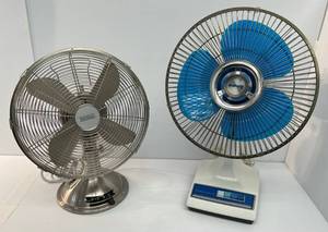 lot 94 image: Two Tabletop Fans 1 Galaxy Brand And 1 Home Essentials Stainless Steel Fan Both Work Great