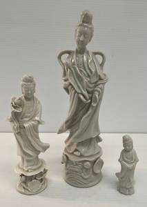 lot 130 image: Group Of Misc. Vintage Oriental Figurines