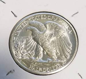 1945-D WALKING LIBERTY HALF DOLLAR IN HIGHER GRADE