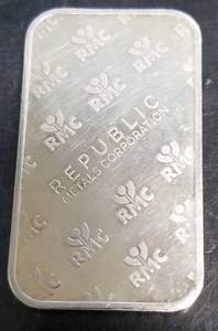 1 TROY OZ ..999 FINE SILVER BAR RMC REPUBLIC