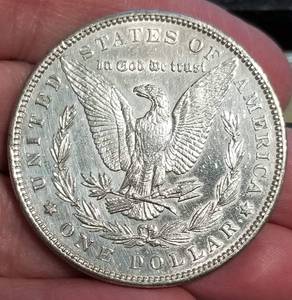 1890 US MORGAN SILVER DOLLAR IN HIGHER GRADE
