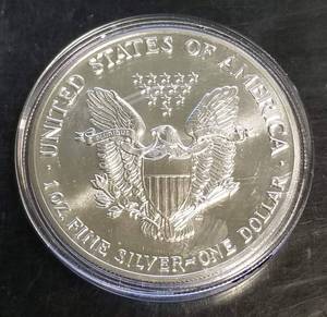 1989 AMERICAN SILVER EAGLE 1 TROY OZ .999 FINE SILVER IN AIRTITE