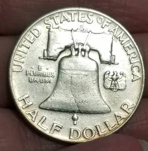 1953-D FRANKLIN HALF DOLLAR IN HIGHER GRADE