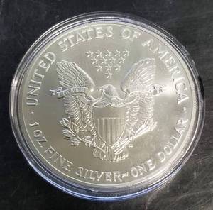 1990 AMERICAN SILVER EAGLE 1 TROY OZ .999 FINE SILVER IN AIRTITE