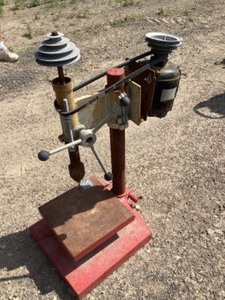lot 70 image: Homemade drill press