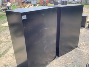 lot 100 image: Metal 4 drawer file cabinets (2)