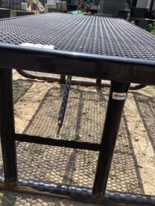 lot 102 image: Coated picnic table