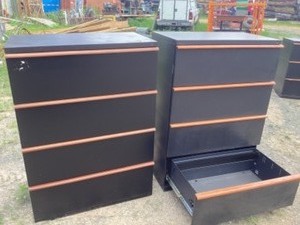 lot 110 image: Metal 4 drawer cabinet (2)