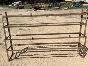 lot 140 image: Metal Rack