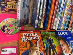 lot 3 image: Kids DVDs