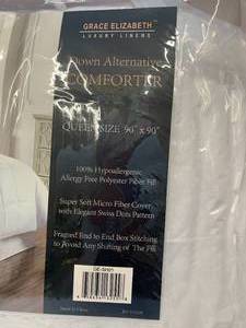 lot 14 image: Queen Size White Comforter