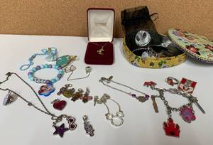 lot 17 image: Mickey Disney Jewelry 925 Necklaces