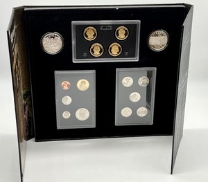 lot 87 image: 2007 United States Mint American Legacy Coin Collection