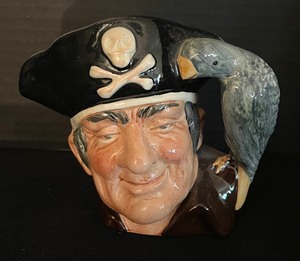 lot 114 image: Trio of Royal Doulton Toby Mugs
