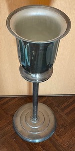 lot 155 image: Vintage Silver Plate Champagne or Wine Stand
