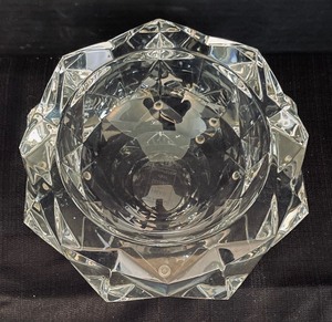 lot 187 image: Baccarat Art Du Verre Palais Du Louvre 1951 Reproduction Crystal Bowl