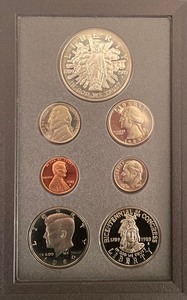 lot 199 image: United States Mint 1989 Prestige Set including the Congressional Silver Dollar and More