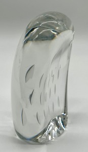 lot 91 image: Spode Etched Crystal Owl Figurine