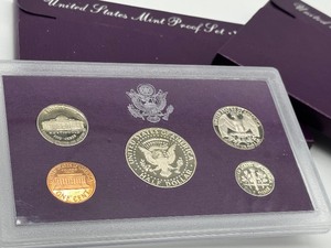 lot 260 image: (2) United States 1988 Coin Proof Sets
