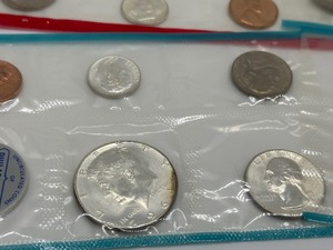 lot 247 image: 1964 United States Coin Proof Sets