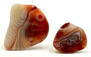 lot 281 image: Vintage Agate Tie Clip and Matching Cufflinks