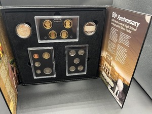 lot 354 image: 2007 United States Mint American Legacy Coin Collection