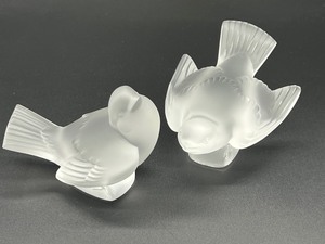 lot 20A image: Pair of Lalique Satin Glass Bird Figurines