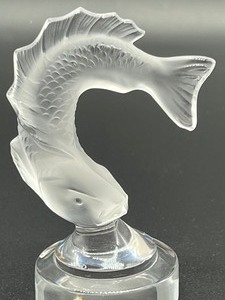 lot 25A image: Lalique Fish Paperweight