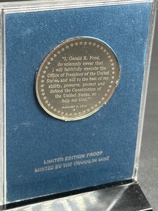 lot 382 image: 1974 Franklin Mint Collectible The Presidential Inauguration Eyewitness Medal