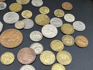 lot 367 image: Variety of Assorted Foreign Coins