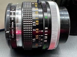 lot 366 image: Canon Camera Lens - Canon 28 mm 13.5 Lens