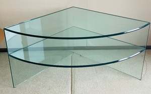 lot 430 image: Gorgeous Glass Corner Contemporary Table