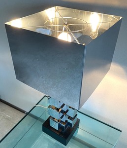 lot 435 image: Vintage 1970s Curtis Jere Skyscraper Table Lamp