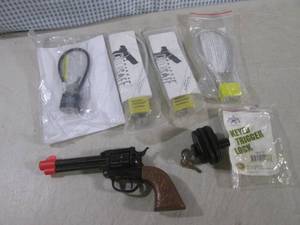 lot 6 image: (CSB) Keyed Trigger Lock, Assorted ...