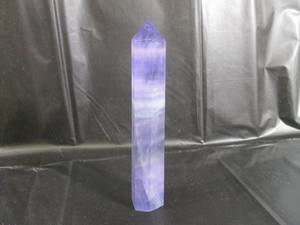 lot 22 image: (FS) 6 Point Lavendar Flourite Towe...