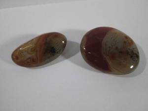 lot 26 image: (CNTR) 2 Tumbled Banded Agates - 2 ...