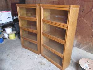 lot 30 image: (UD1) Pair Wood Glass Front Book Sh...