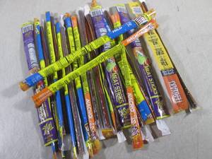 lot 63 image: (B-3) 25 Assorted Slim Jim and Othe...