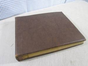 lot 87 image: (G-1) Vintage Record Album Full of ...