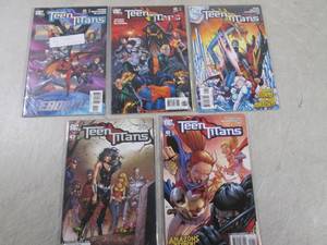 lot 96 image: (C-4) 10 DC Comics Teen Titans Edit...