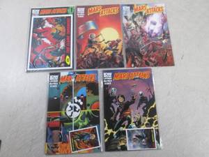 lot 98 image: (C-4) 10 Vintage IDW Mars Attacks C...