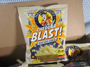 lot 131 image: (A-4) Case 12 Bags Cheddar Blast R...