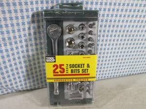 lot 267 image: (H-2) Tool Shop 25pc Socket & Bits ...