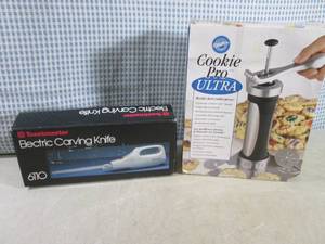 lot 285 image: (CS) Cookie Pro Ultra Cookie Press ...