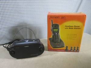 lot 292 image: (CS) Timex Dual Alarm Clock Radio a...