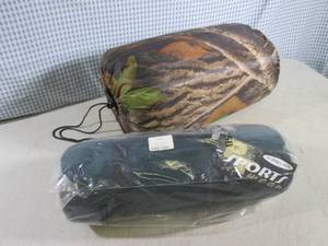 lot 304 image: (F-1) Camo Sleeping Bag and PT Spor...