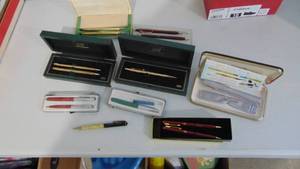 Box of Shaft and Cross Pen Set