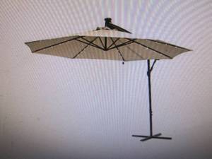 10 Offset Patio Umbrella with Sola...