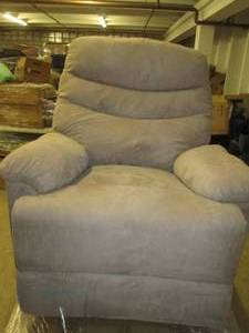 The Pleasant Valley Recliner open b...